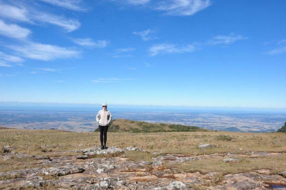 No alto do canyon Fortaleza, a mais de 1.100 metros de altura, em Cambará do Sul - RS
